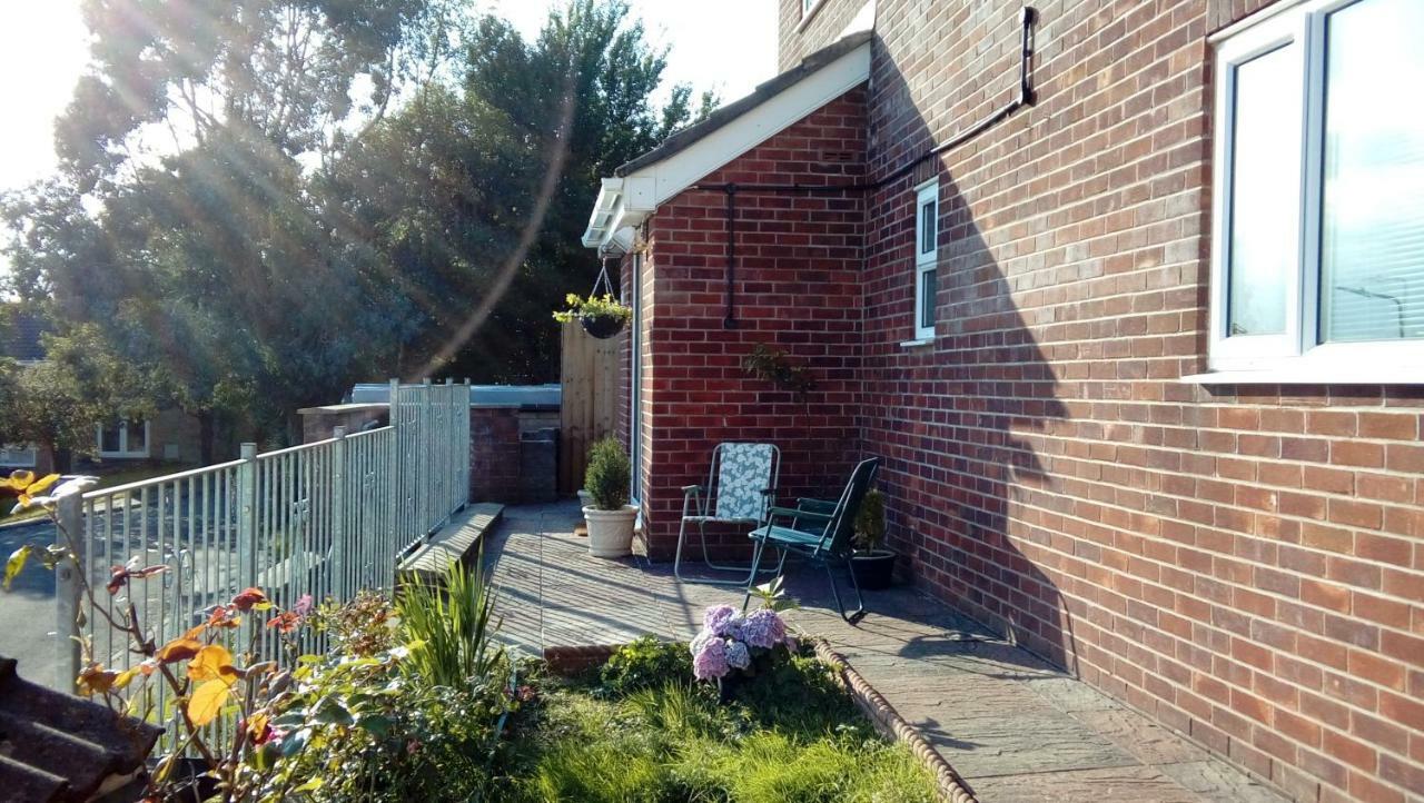 Lavender House Hotel Bridgend  Luaran gambar